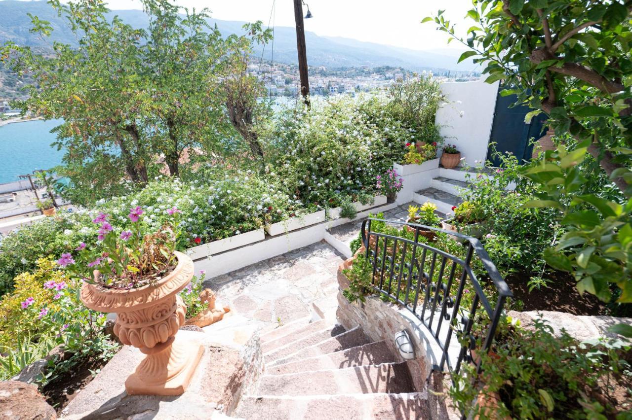 Traditional House Under The Clock Tower With Sweet View Poros Town Buitenkant foto