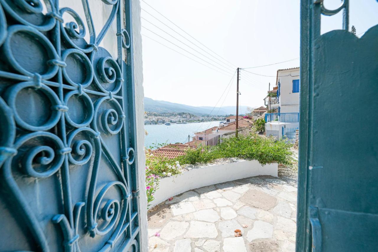 Traditional House Under The Clock Tower With Sweet View Poros Town Buitenkant foto