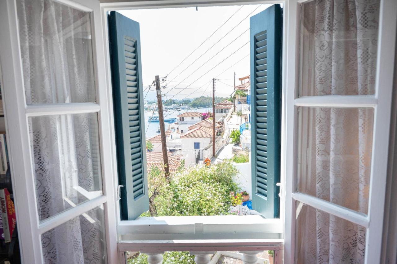 Traditional House Under The Clock Tower With Sweet View Poros Town Buitenkant foto