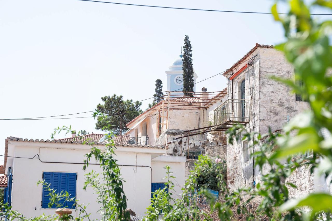 Traditional House Under The Clock Tower With Sweet View Poros Town Buitenkant foto